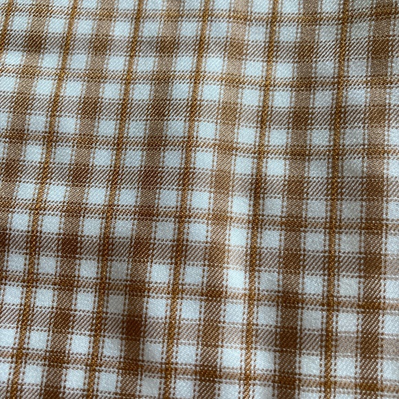 NWOT Womens shirt size medium plaid with slit - Picture 2 of 3